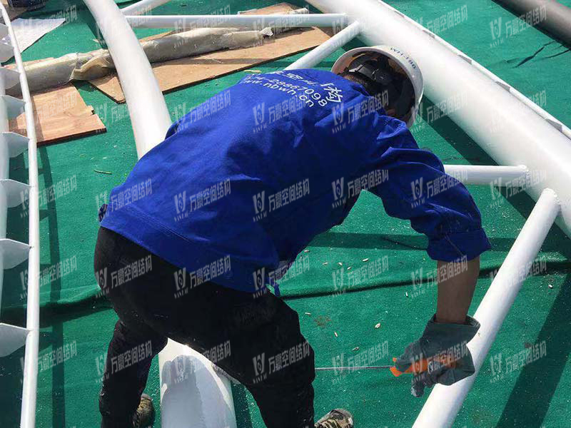 寧波(鄞州)網球中心遮陽棚膜結構工程二期項目施工中 寧波(鄞州)網球中心遮陽棚膜結構工程二期項目施工中