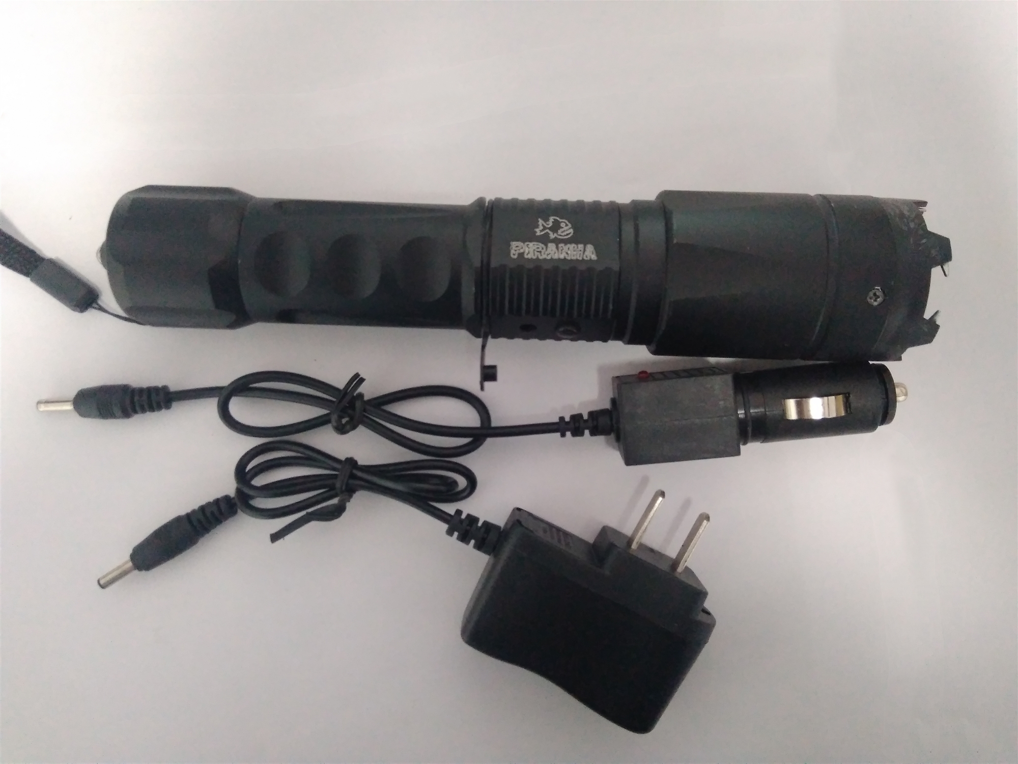 黑鷹X3強(qiáng)光防身器材